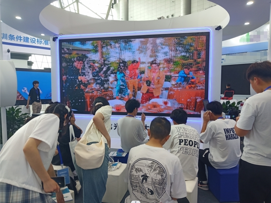 3D Visual Exhibition Halls Indoor Immersive 3D Interactive Video Walls 3D LED Display Screen