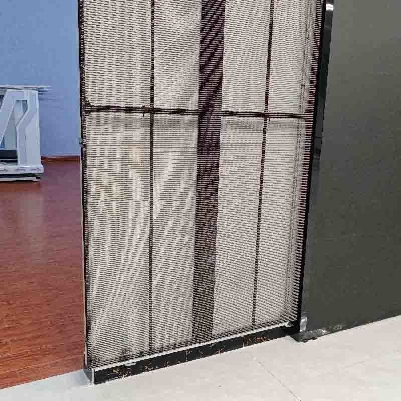 Indoor transparent screen, P2.6-5.2 transparent display screen, window display screen