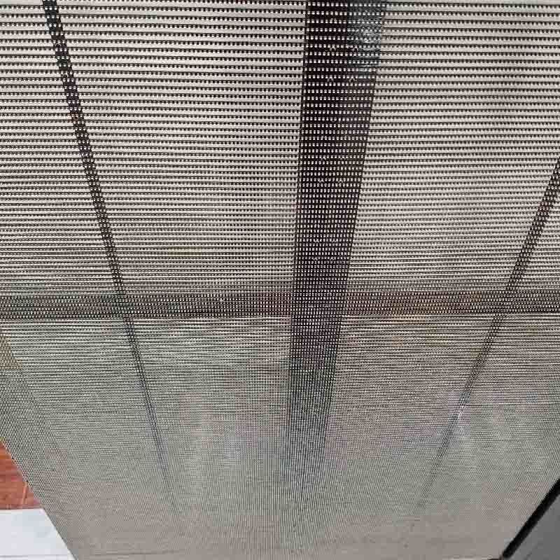 Outdoor transparent screen, P2.6-5.2 transparent display screen, window display screen
