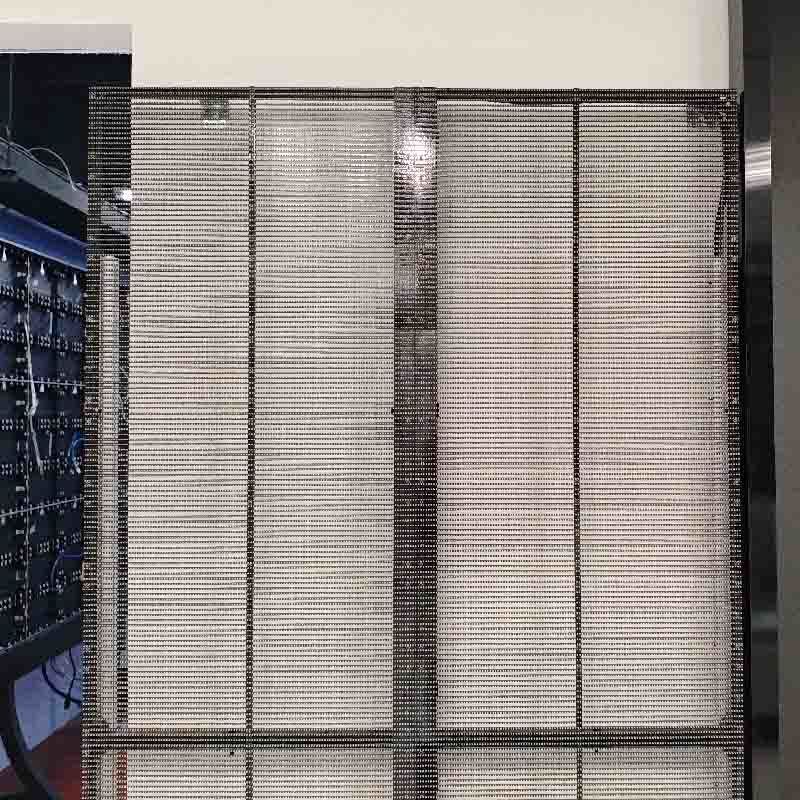 Outdoor transparent screen, P2.6-5.2 transparent display screen, window display screen